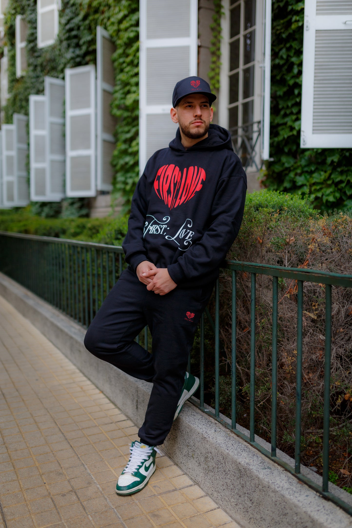 Pantalon de buzo negro First Love