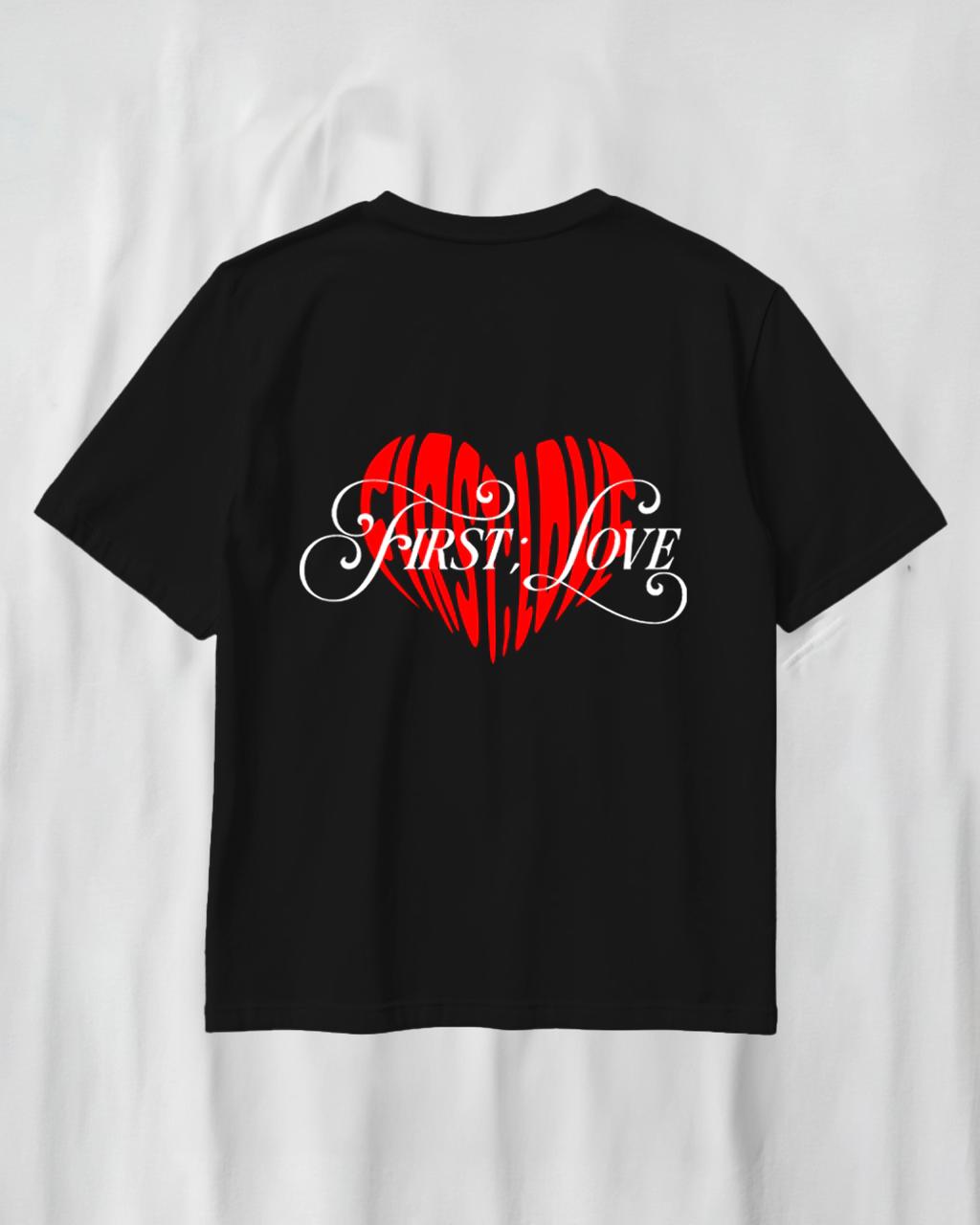 Polera negra First Love